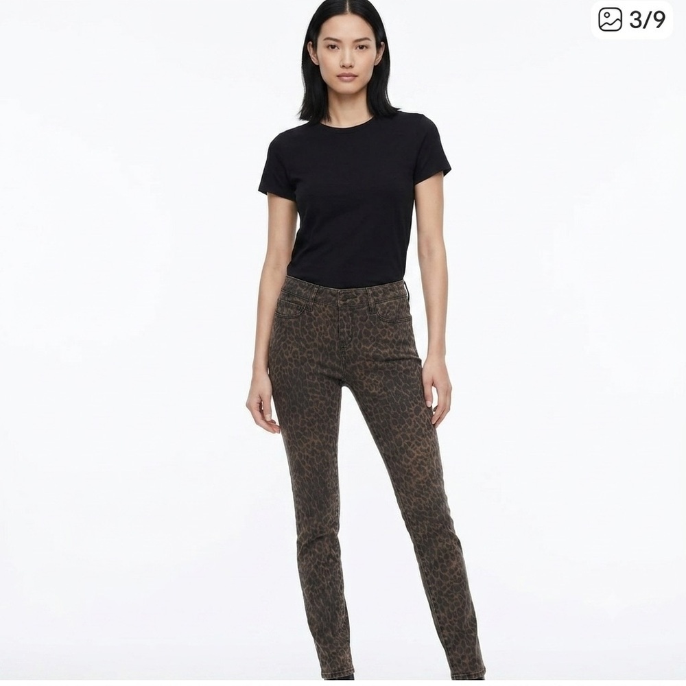 Bullhead Brown Leopard Print Jeans
